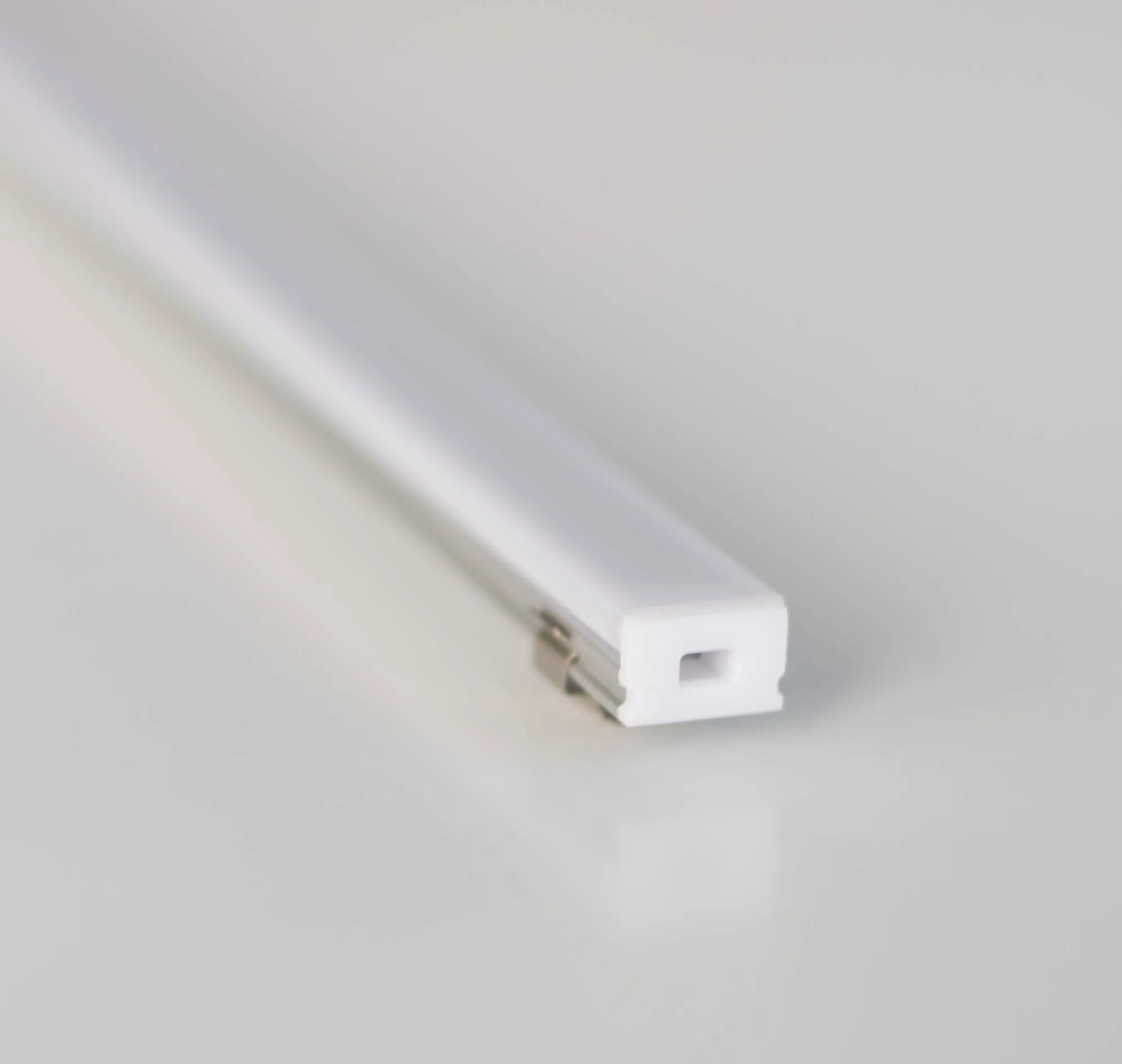 AP-010-U-W12.4-H7.8-D4.5-L8.8