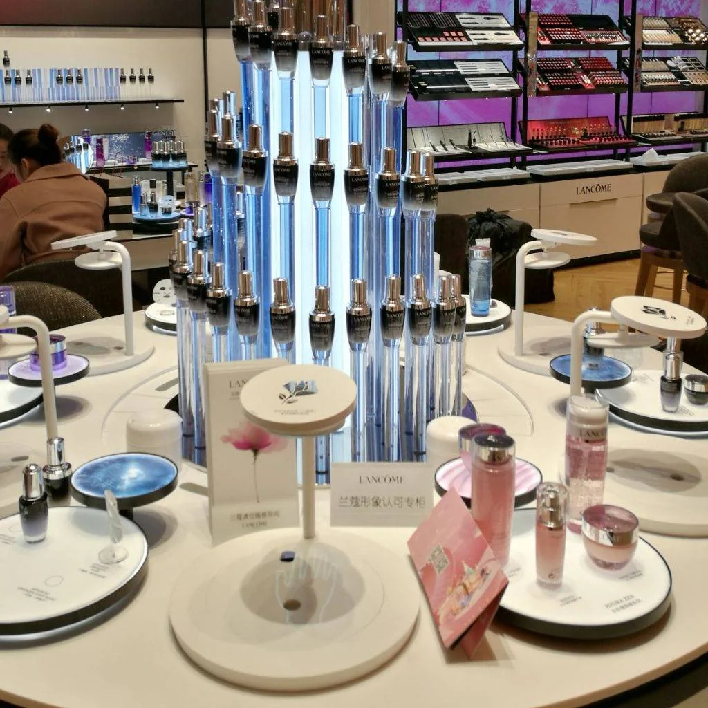 Lancôme Liquid Dispensing Display Prop